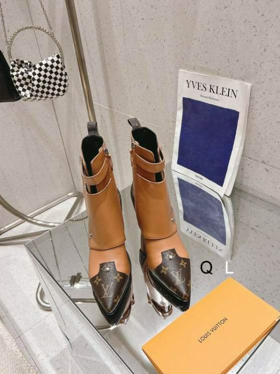 Picture of Louis Vuitton Shoes _SKULVsz35-40LL010212406